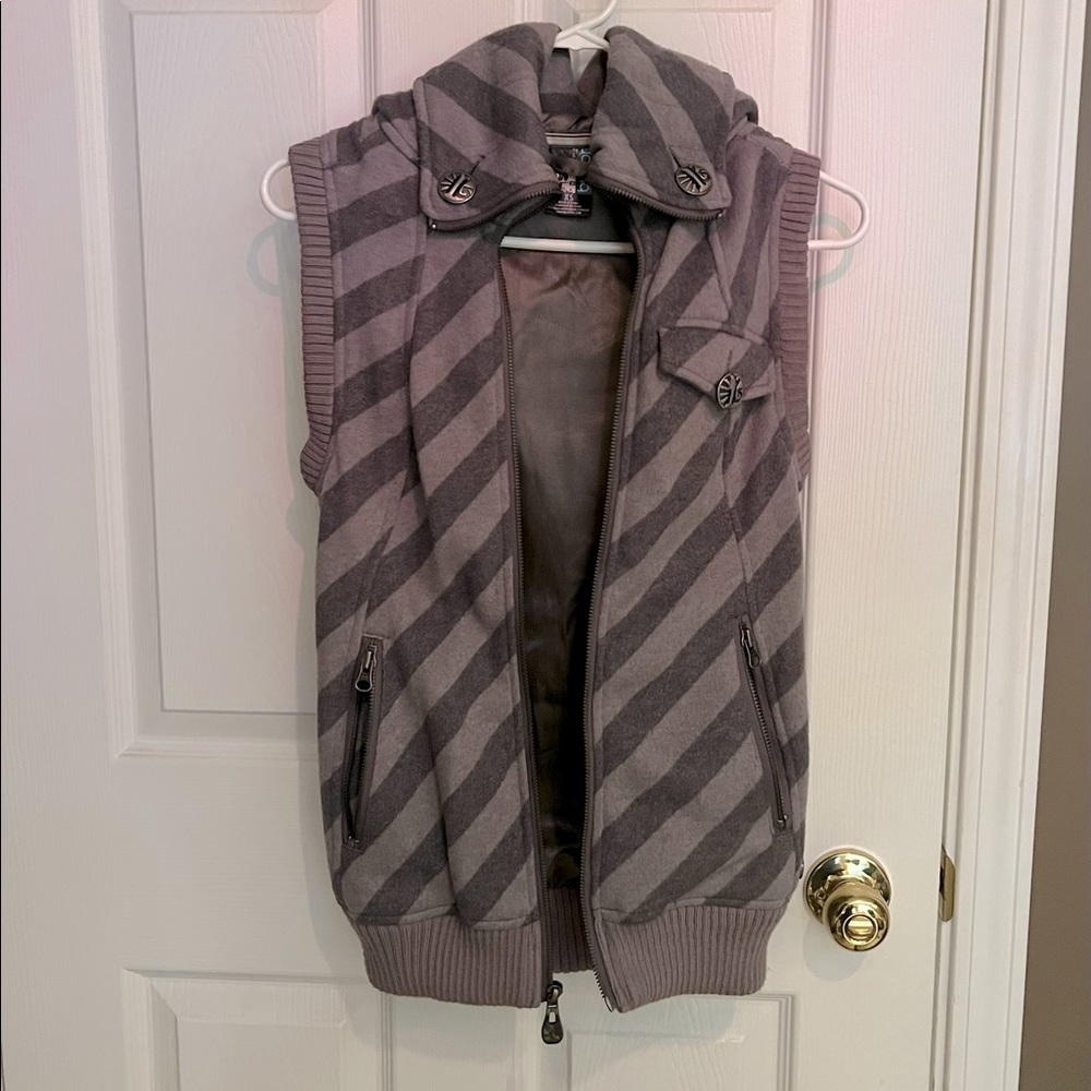 Burton purple Dryride Vest with Hood
